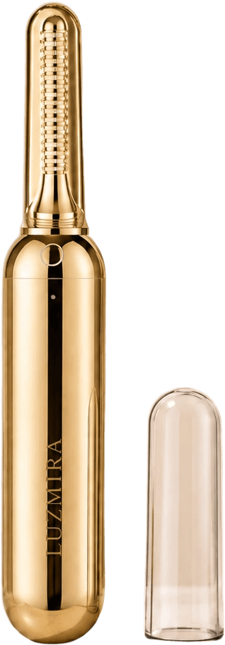 LUZMIRA Wimpernformer in Gold mit Schutzkappe, freigestellt